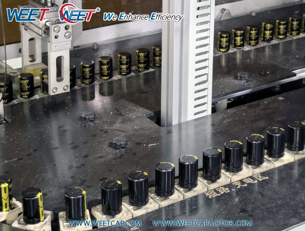 WEET-CD13-220uF-350V- Miniaturized-ScrewAluminum-Electrolytic-Capacitors-For-Audio-Applications.jpg